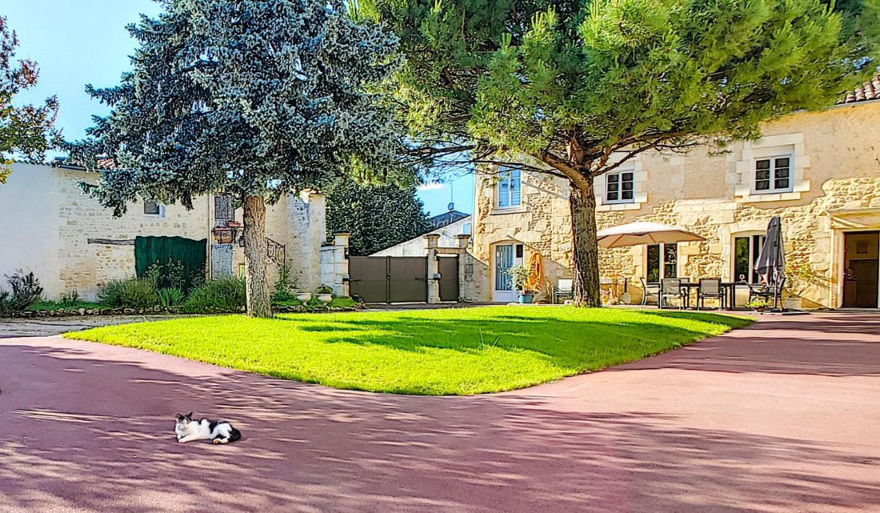 Jardin D'Arcy - Chambres D'Hotes Avec Piscine Et Spa Bois Экстерьер фото