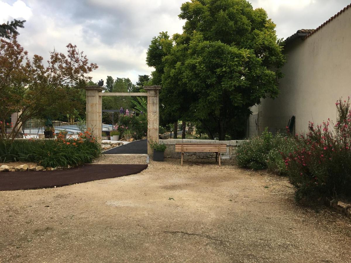 Jardin D'Arcy - Chambres D'Hotes Avec Piscine Et Spa Bois Экстерьер фото